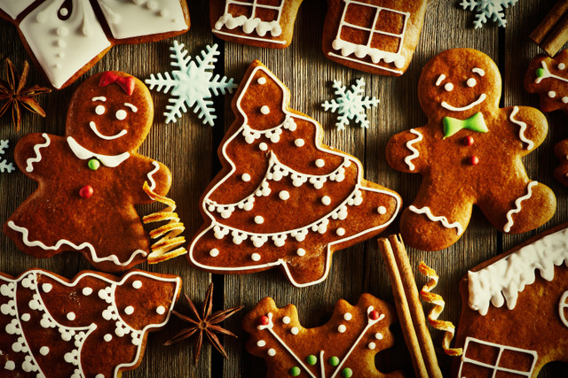 The Best Gingerbread Icing for Gluing your House Together | Gingerbread ...